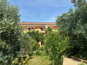 Apartments with a parking space Vrsi - Mulo, Zadar - 23428